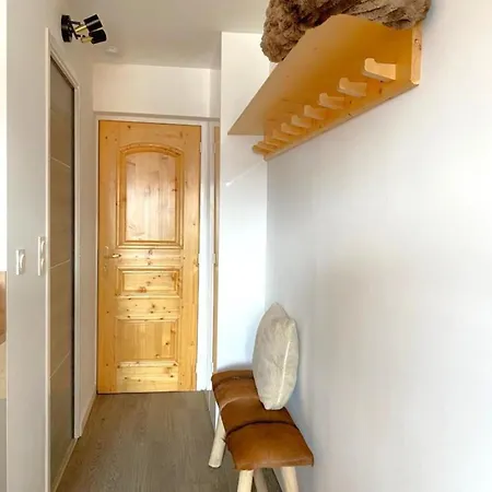 1850 - 4 Personnes - Aux Pieds - Wifi Gratuit *